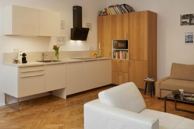 Sunny Prague Apartment - Photo4