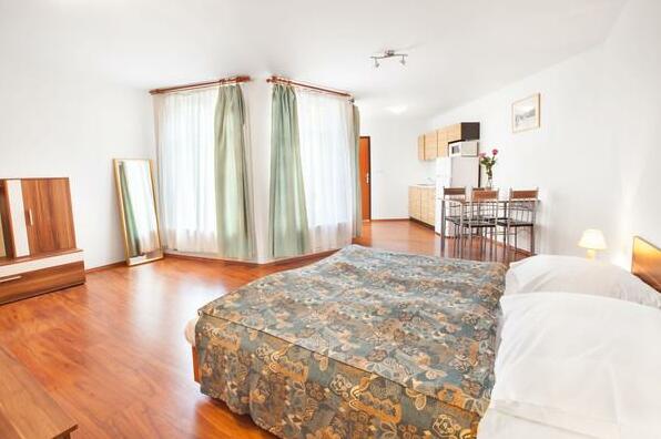 Tasteful apartment in good location - Photo2