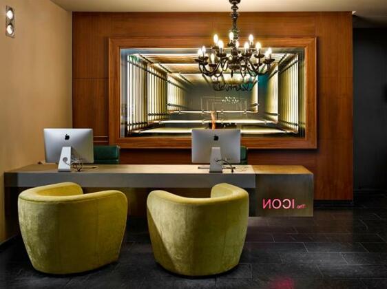 The ICON Hotel & Lounge - Photo2