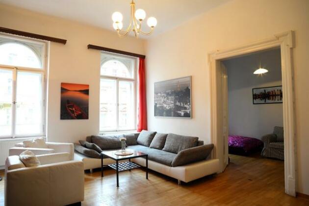 Tyrsova Prague City Apartments - Photo5