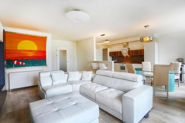 'U Zvonarky 1' Luxurious Apart With Swimming Pool - Photo4