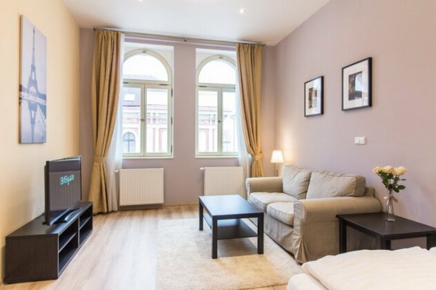 Vinohrady flat perfect for 2 by easyBNB Apartments - Photo5
