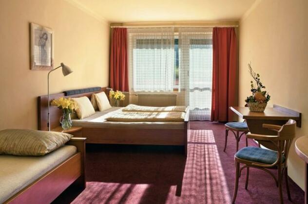 Hotel Velveta - Photo2