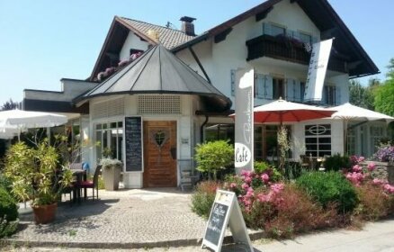 Cafe and Pension Purzelbaum