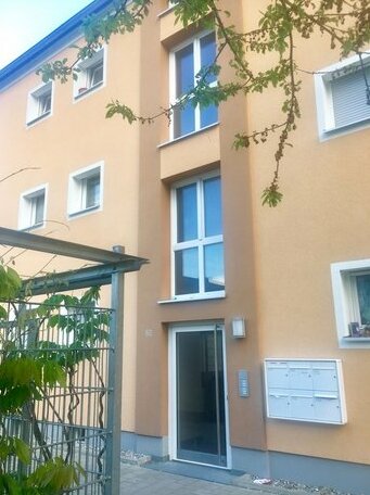 Homestay - Augsburg welcomes you with joy - Photo2