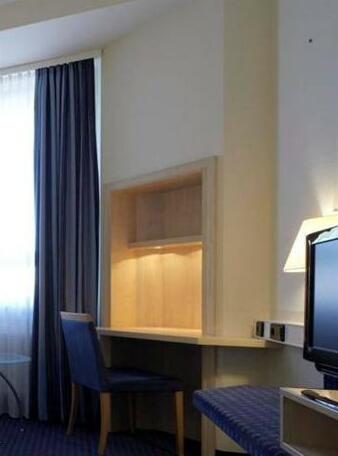 IntercityHotel Augsburg - Photo4