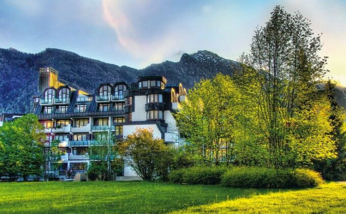 AMBER HOTEL Bavaria - Photo2