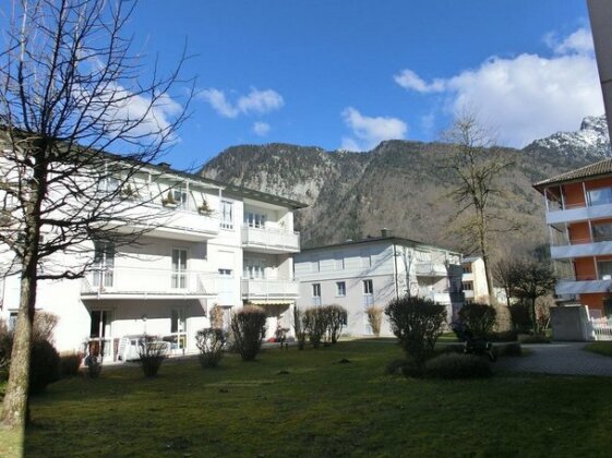  Photo 4