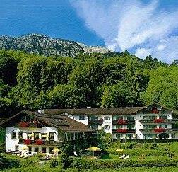 Hotel Restaurant Cafe Neu Meran - Photo2
