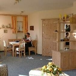 Hotel Restaurant Cafe Neu Meran - Photo4