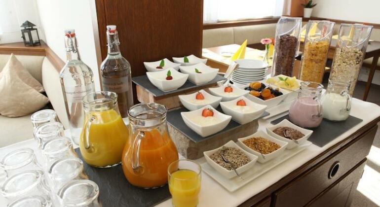 Hotel Villa Rein - Photo3