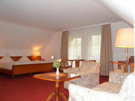 Hotel & Restaurant Weinberg - Photo3