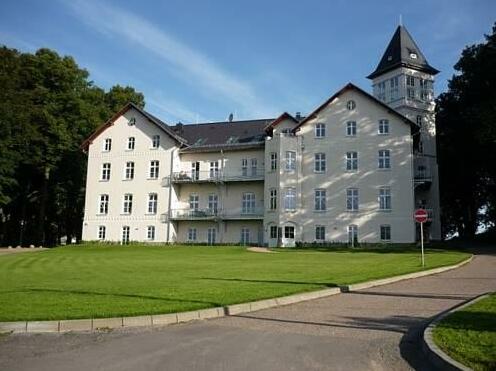 Jagdschloss Zu Hohen Niendorf - Photo2