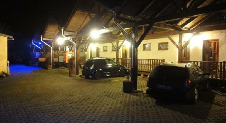 Schroder's Motel in Dobrichau - Photo4