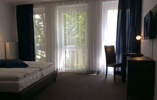 Hotel52 Bergheim - Photo3