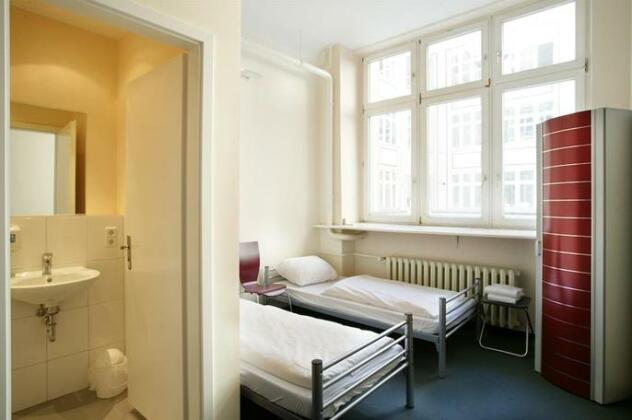 All In Hostel Berlin - Photo3