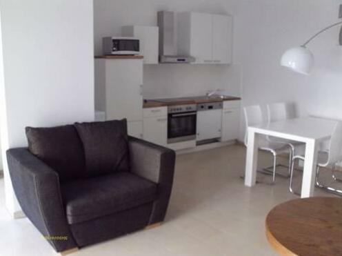 Apartments at Warschauer - Photo3