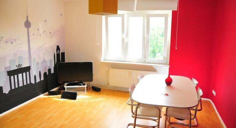 City-Center 3-room Apartment in Mitte - Photo2