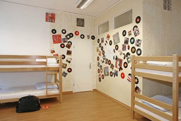 Hostel City Bed 2 am Kurfurstendamm - Photo2