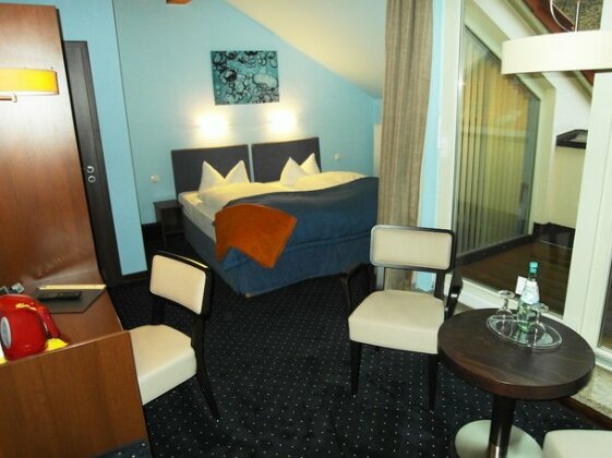 Melarose Feng Shui Hotel - Photo2