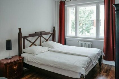 Peaceful 3 Room Apartment in the center of Berlin