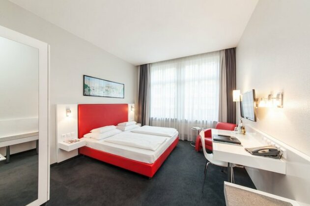 Select Hotel Berlin Checkpoint Charlie - Photo2