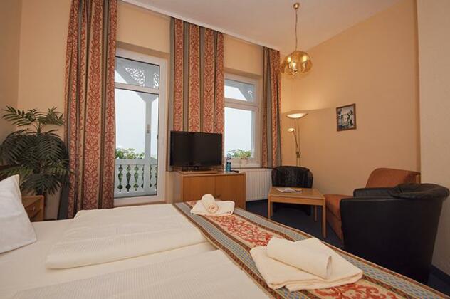 Strandhotel zur Promenade - Photo4