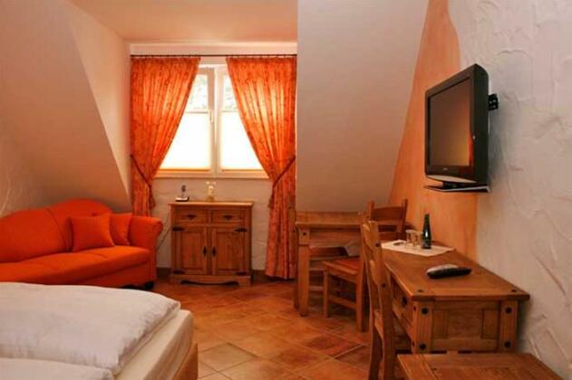 Pension Zum Schlangenkonig - Photo2