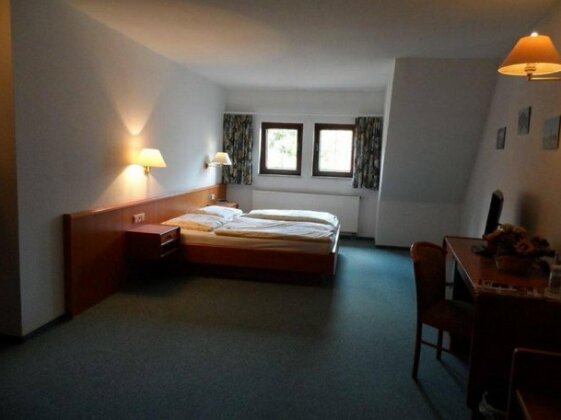 Hotel zur Altstadt Calbe - Photo4