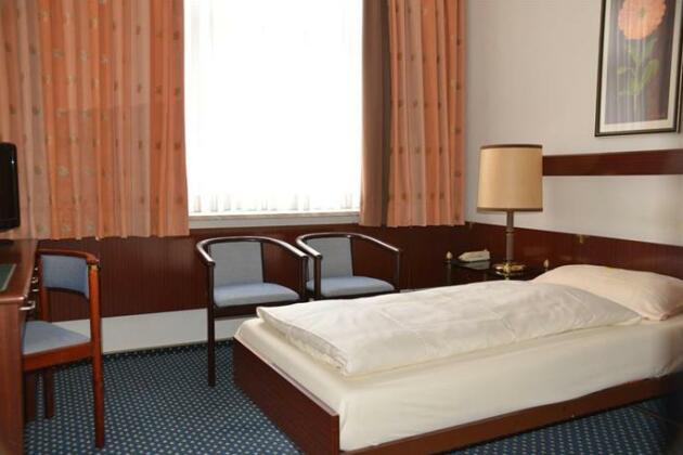 Hotel am Chlodwigplatz - Photo3