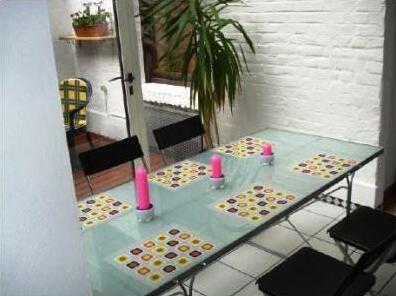 Pinkhomecologne Guesthouse - Photo2