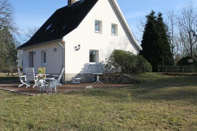 Einfach Schoen Landhaus Dittrich Alleinlage Mit Eingezaeuntem Grundstueck - Photo2