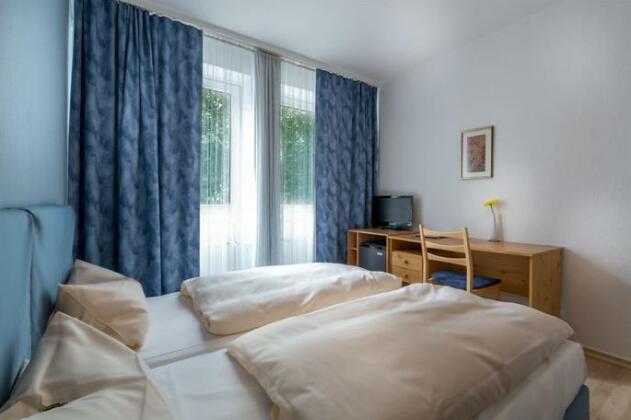Hotel Regina Darmstadt - Photo2