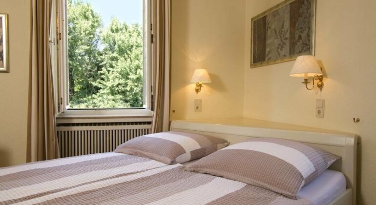 Gastehaus Hebinger am Schlosspark - Photo5