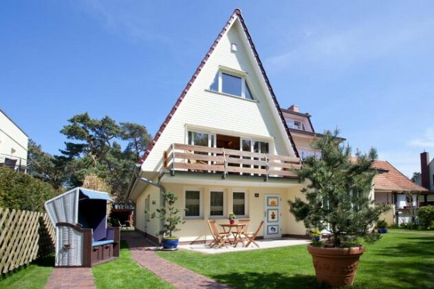  Photo 2
