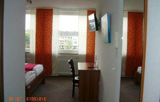 Hotel Art Inn Dinslaken - Photo3