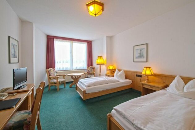 Landhotel Hopp Garni - Photo2