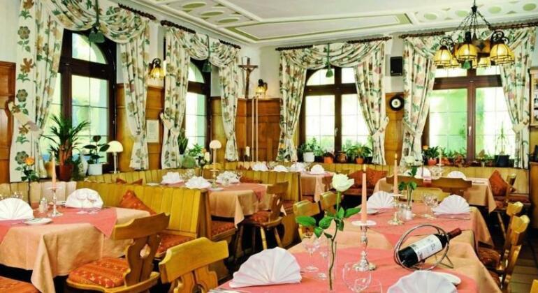 Hotel Restaurant Zum Hirschen - Photo4