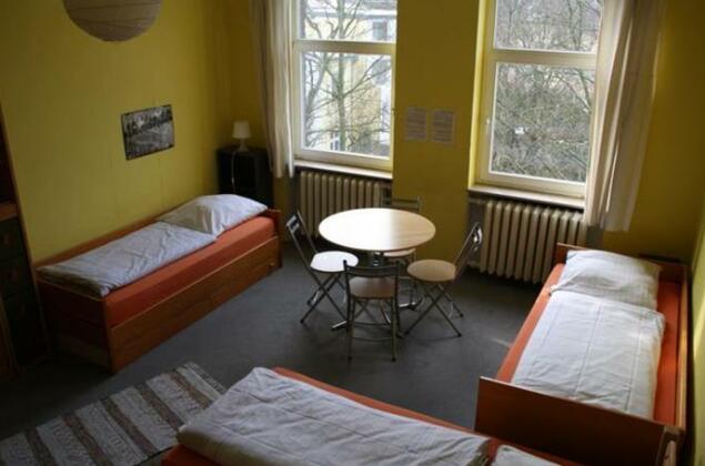 Dorms & Dorm City Hostel Duisburg - Photo2