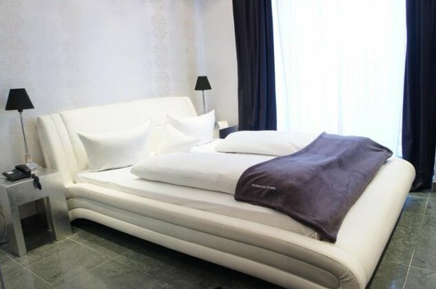 Abode Hotel Altstadt - Photo2