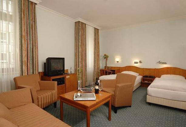 Hotel Astoria Dusseldorf - Photo4