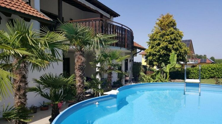 Deluxe Ferienwohnung Casa Dominica mit Swimmingpool und Sauna