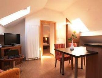 Hotel Konig Otto - Photo2