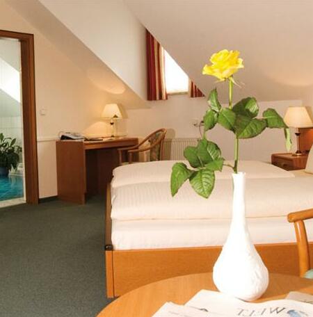 Hotel Konig Otto - Photo3