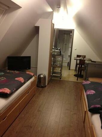 Old Town Guesthouse Erlangen - Photo2