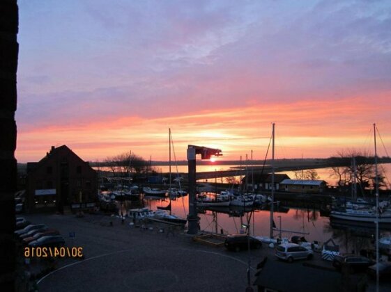 Hafenidylle-Orth-auf-Fehmarn - Photo3