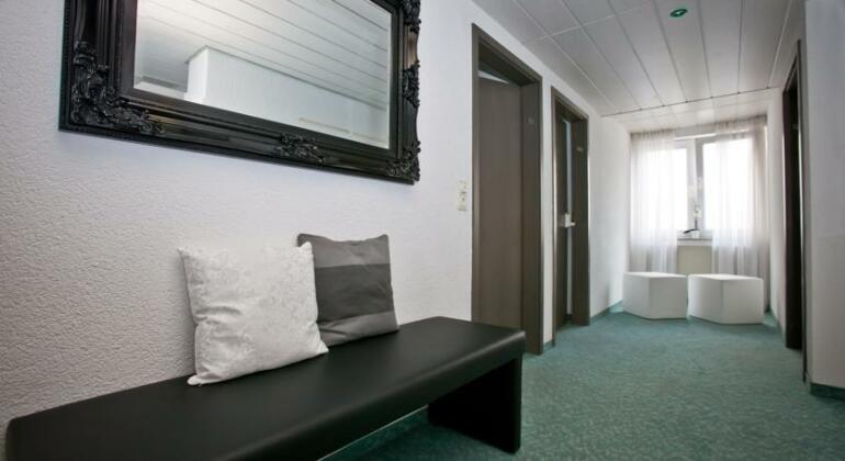 Hotel Gruner Baum Fellbach - Photo4