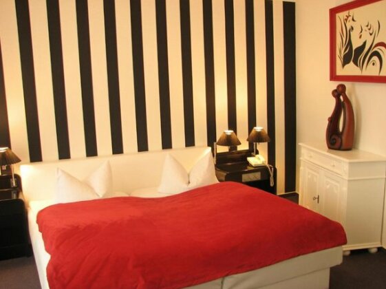 Hotel Goldener Hahn Finsterwalde - Photo4