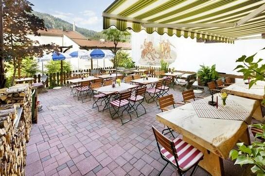 Hotel Restaurant Fruhlingsgarten - Photo4