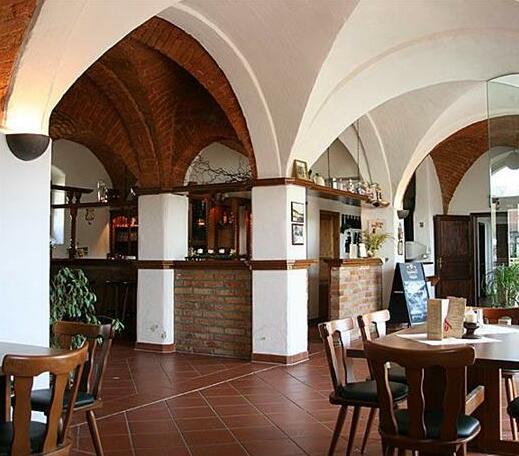 Hotel Kloster Nimbschen - Photo2